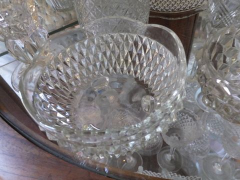 VINTAGE FINE CRYSTAL & CUT GLASS DIAMOND PATTERN TALL STEMMED GLASSES, CAKE PLATTER SERVING DISHES & MORE