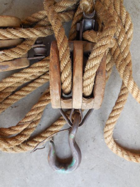Lot Detail - AWESOME VINTAGE DOUBLE PULLEY BLOCK AND TACKLE WITH ROPE