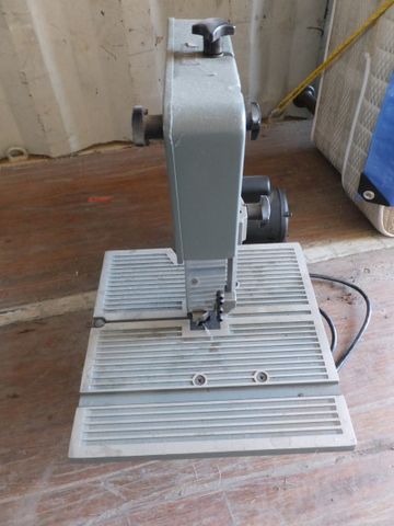 DELTA 10 BAND SAW