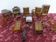 MINIATURE WOODEN DOLL HOUSE FUNITURE