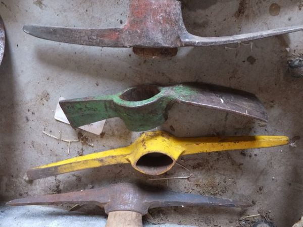 PICKS, SHOVELS,  SLEDGE HAMMERS AND GARDEN RAKES