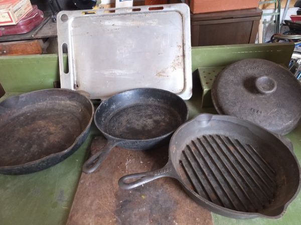 HEAVY CAST IRON COOKWARE