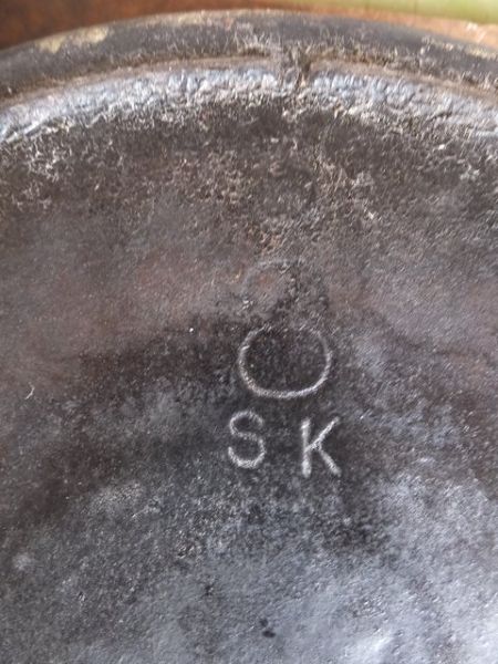 HEAVY CAST IRON COOKWARE