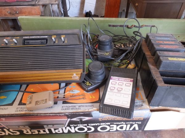 VINTAGE ORIGINAL ATARI WITH GAMES