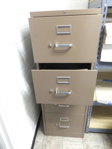 HON 4 DRAWER LEGAL SIZE FILE CABINET