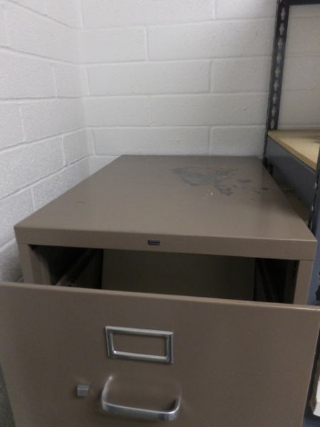 HON 4 DRAWER LEGAL SIZE FILE CABINET