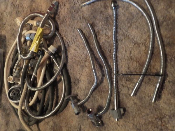 BIG LOT OF NEW AND USED PLUMBING PARTS