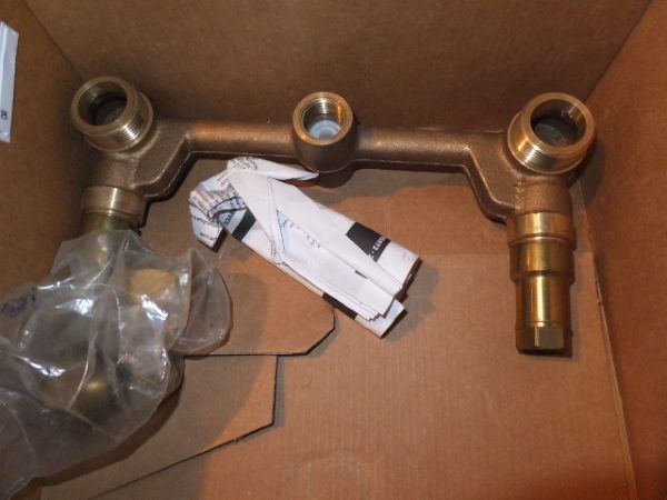 BIG LOT OF NEW AND USED PLUMBING PARTS