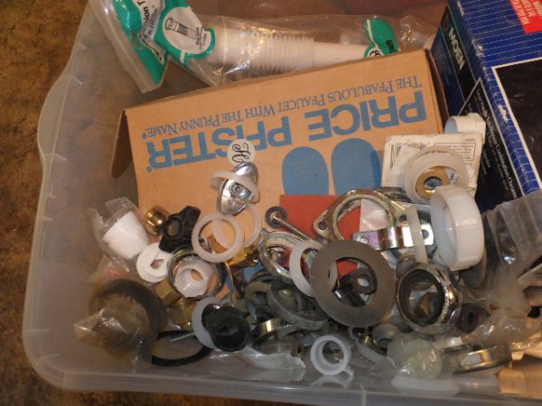 BIG LOT OF NEW AND USED PLUMBING PARTS