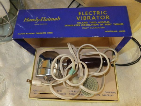 VARIETY OF VINTAGE ITEMS - MEDICAL, HANDY HANNA MASSAGER, FOOD GRINDER & MORE