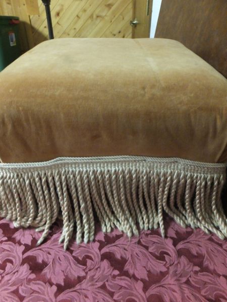 VELVET FOOT STOOL WITH FRINGE