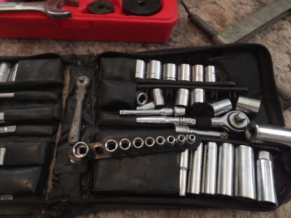 CRAFTSMAN 3/8 & 1/4 SOCKET SET, DISC BRAKE TOOLS, GREASE GUN 