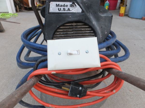 AIR COMPRESSOR - CAMPBELL  HAUSFELD  USA MADE