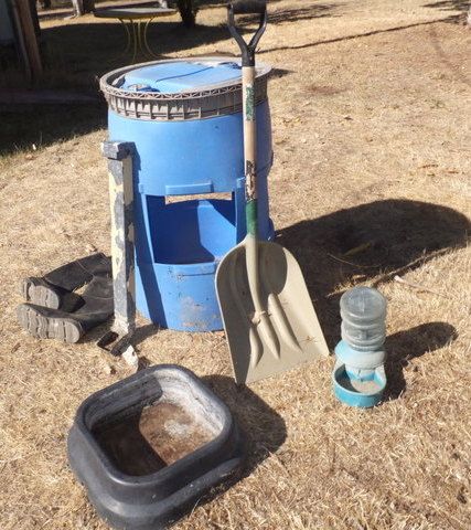 LIVESTOCK FEEDER,2ND 50 GALLON DRUM, SCOOPER SHOVEL, SALT BLOCK HOLDER AND MORE