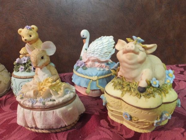 CUTE MUSIC BOX ANIMALS