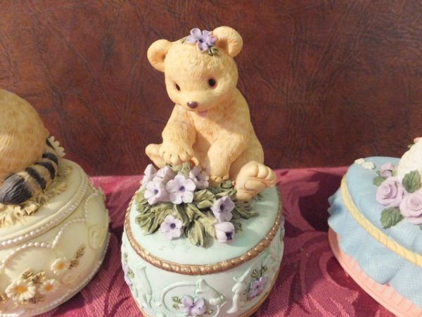 CUTE MUSIC BOX ANIMALS