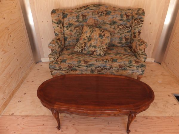 WESTERN HORSE PATTERNED LOVE SEAT AND WOOD COFFEE TABLE