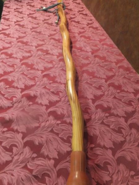 TWISTY WOOD WALKING STICK