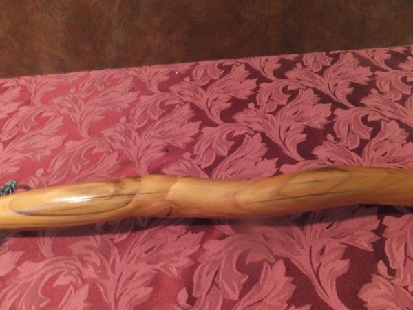 TWISTY WOOD WALKING STICK