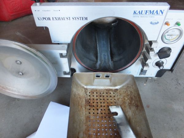 KAUFMAN EXHAUST VAPOR SYSTEM DENTAL AUTOCLAVE STERILIZER