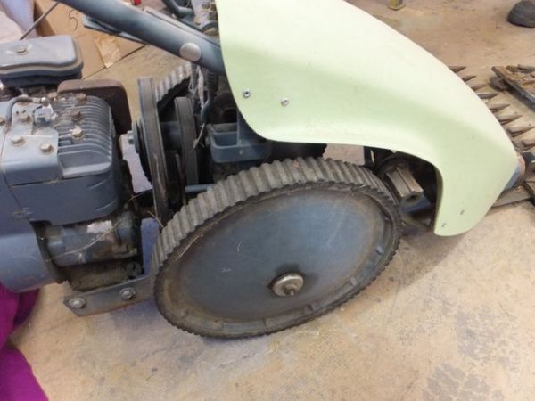 BRUSH HOG/CUTTER SICKLE BAR MOWER - RUNS