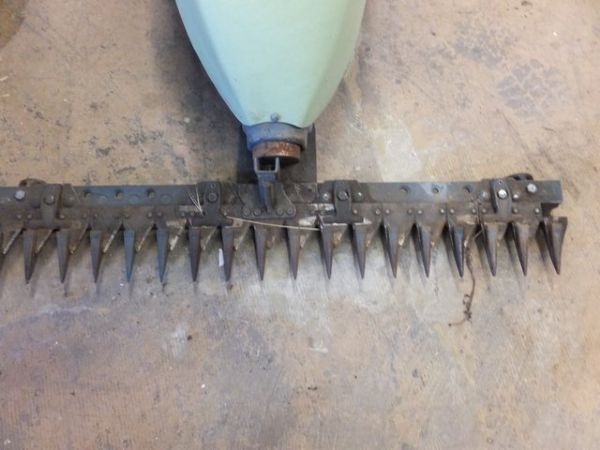 BRUSH HOG/CUTTER SICKLE BAR MOWER - RUNS