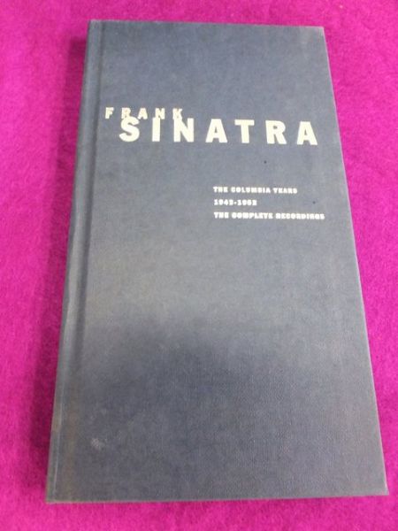 FRANK SINATRA CD COLLECTION WITH CASE AND BOOK