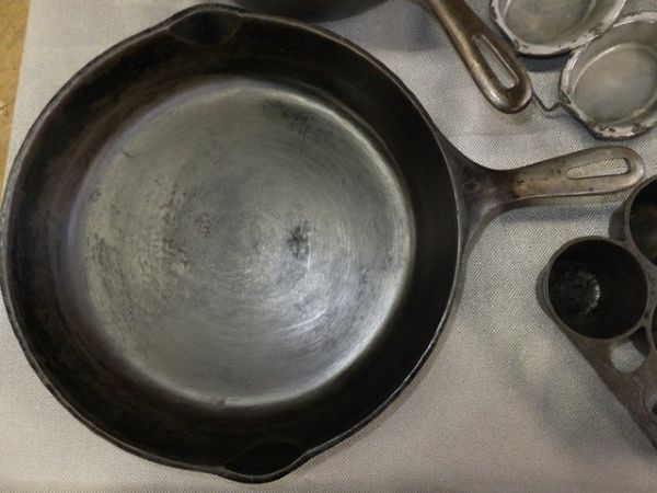 CAST IRON COOKWARE