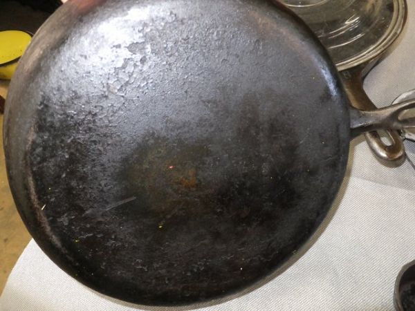 CAST IRON COOKWARE