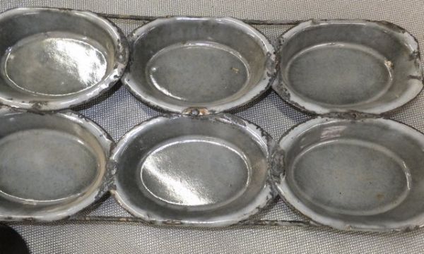 CAST IRON COOKWARE