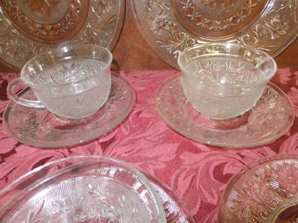 PRESSED DEPRESSION GLASS LUNCHEON DISHES - Daisy pattern