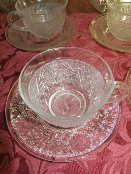 PRESSED DEPRESSION GLASS LUNCHEON DISHES - Daisy pattern