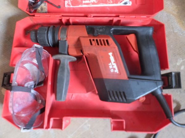 HILTI ROTARY HAMMER