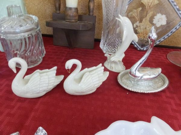 VARIETY GLASSWARE LOT WITH LENOX SWANS & DOLPHIN, STAINED GLASS CANDLE LANTERN, PITCHER AND MORE