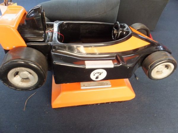 COIN OP RACE CAR FOR KIDS - WORKS GREAT!