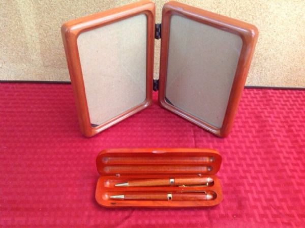 FINE WOOD PENS & MATCHING PICTURE FRAME