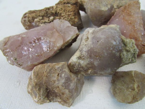 AGATES FOR CUTTING OR TUMBLING