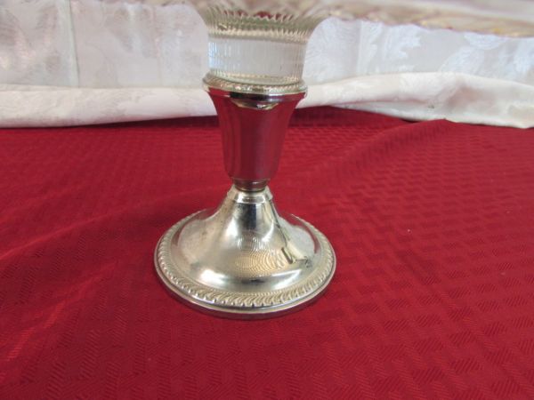 DEPRESSION GLASS CAKE STAND WITH SILVER BASE & CANDLEWICK EDGE