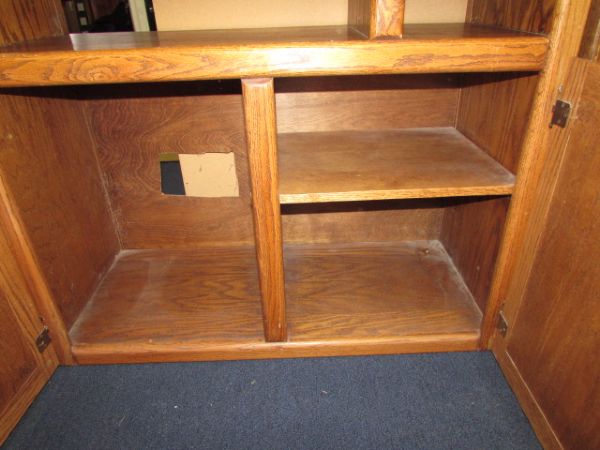 ENTERTAINMENT/SHELVING UNIT  OAK VENEER OVER PLYWOOD