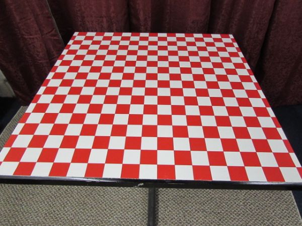 LET'S HAVE A PIZZA PARTY - RED & WHITE CHECKERED TABLE!