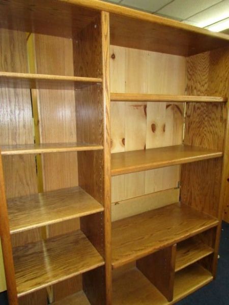 QUALITY OAK VENEER SHELVING UNIT