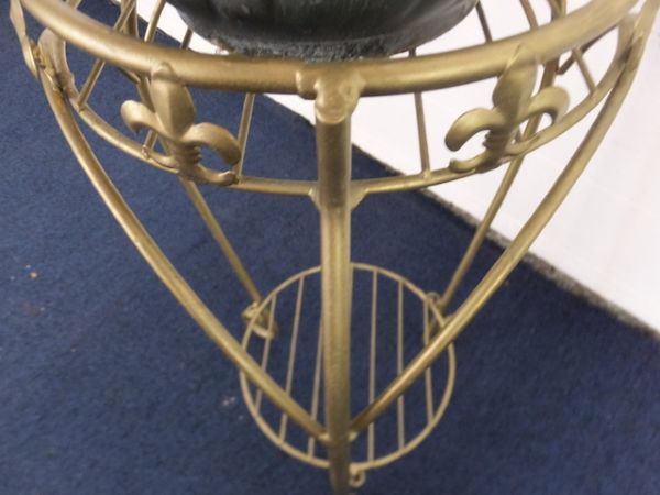 VINTAGE WROUGHT IRON PLANT STAND WITH ANTIQUE BRASS FINISH POT