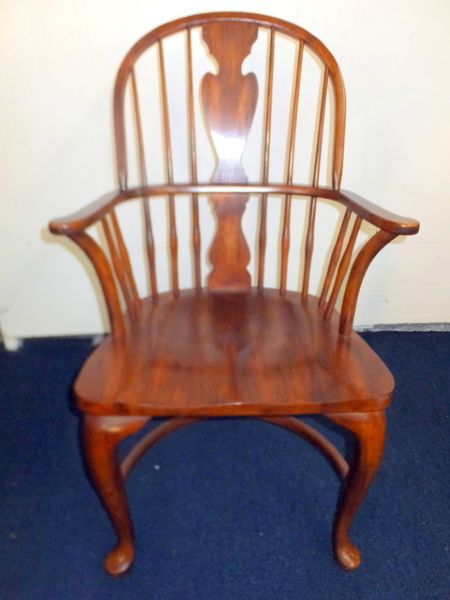 Lot Detail - ANTIQUE WINDSOR STYLE WOOD CHAIR.