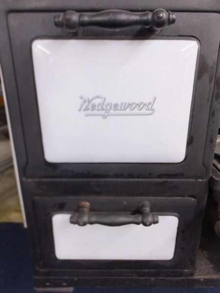 WEDGEWOOD FIRST EDITION GAS STOVE - PRE-1910!