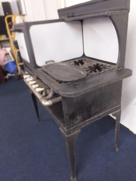 WEDGEWOOD FIRST EDITION GAS STOVE - PRE-1910!