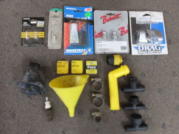 MAN LOT - TIMING LIGHT, SOLAR PANEL AND PARTS YOU NEED!