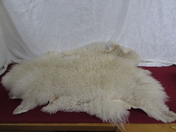EXTREMELY FINE SHETLAND SHEEPSKIN RUG/THROW