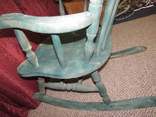 VINTAGE PAPA BEAR WOODEN ROCKING CHAIR