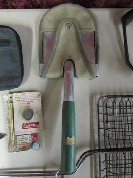 OUTDOOR - PROPANE STOVE, E-TOOL, POCKET KNIFE, BRIQUET STARTER
