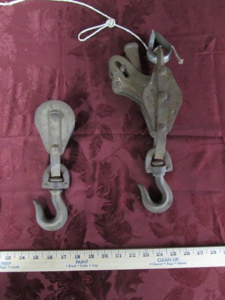 VARIETY OF VINTAGE PULLEYS